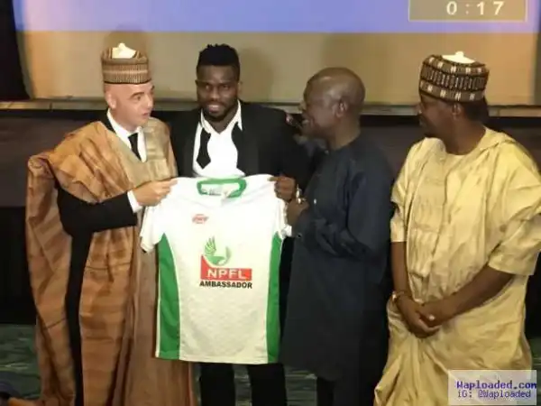 FIFA President, Gianni Infantino Arrives Aso Rock to Meet With Buhari